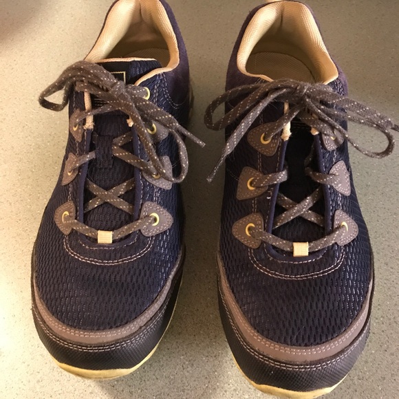 ahnu women's sugarpine air mesh hiking shoe